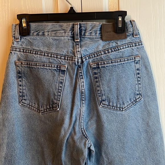 Vintage Calvin Klein Straight-Leg Denim with Lace Appliqué - Picture 6 of 6